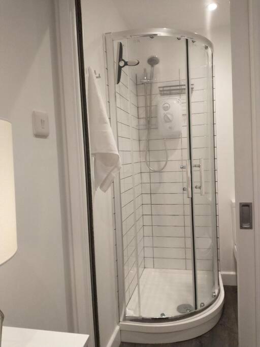 Cosy Garden Studio Room Minimum Two Night Booking Brighton Kültér fotó